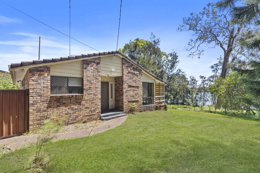 1 ELIOT ST, MANNERING PARK, NSW 2259