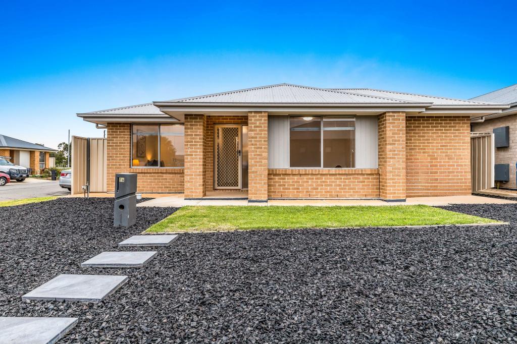 16 MICHAEL RD, MUNNO PARA WEST, SA 5115