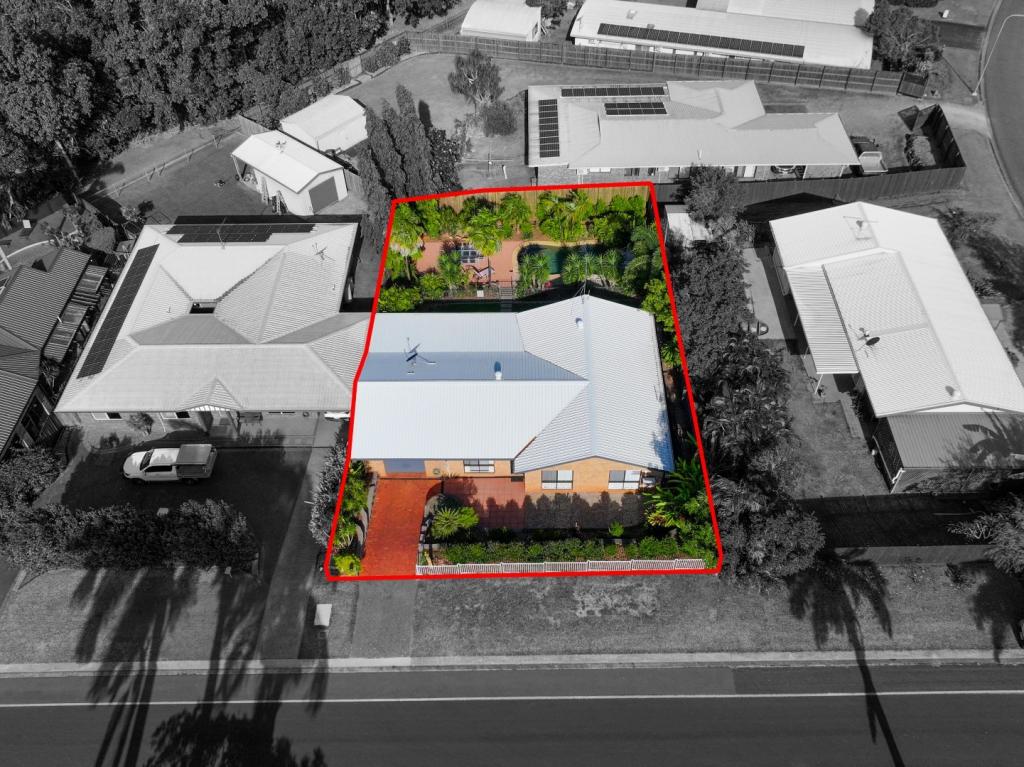 178 Harvey Rd, Redlynch, QLD 4870