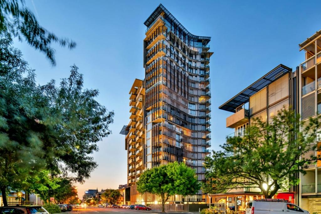 1802/248 FLINDERS ST, ADELAIDE, SA 5000