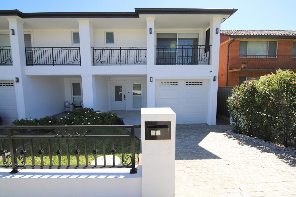 86 Rex Rd, Georges Hall, NSW 2198