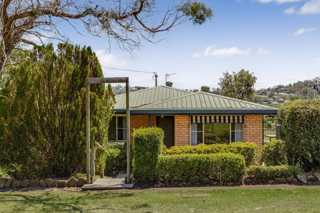 14 Junction St, Gowrie Junction, QLD 4352