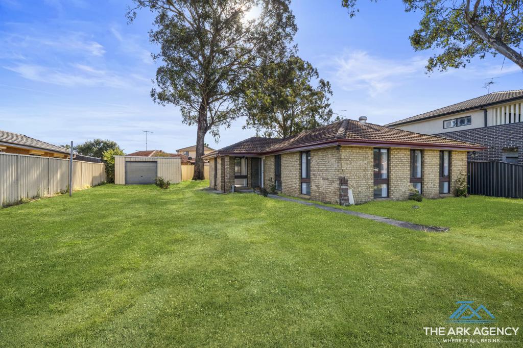 4 Woodland Rd, St Helens Park, NSW 2560