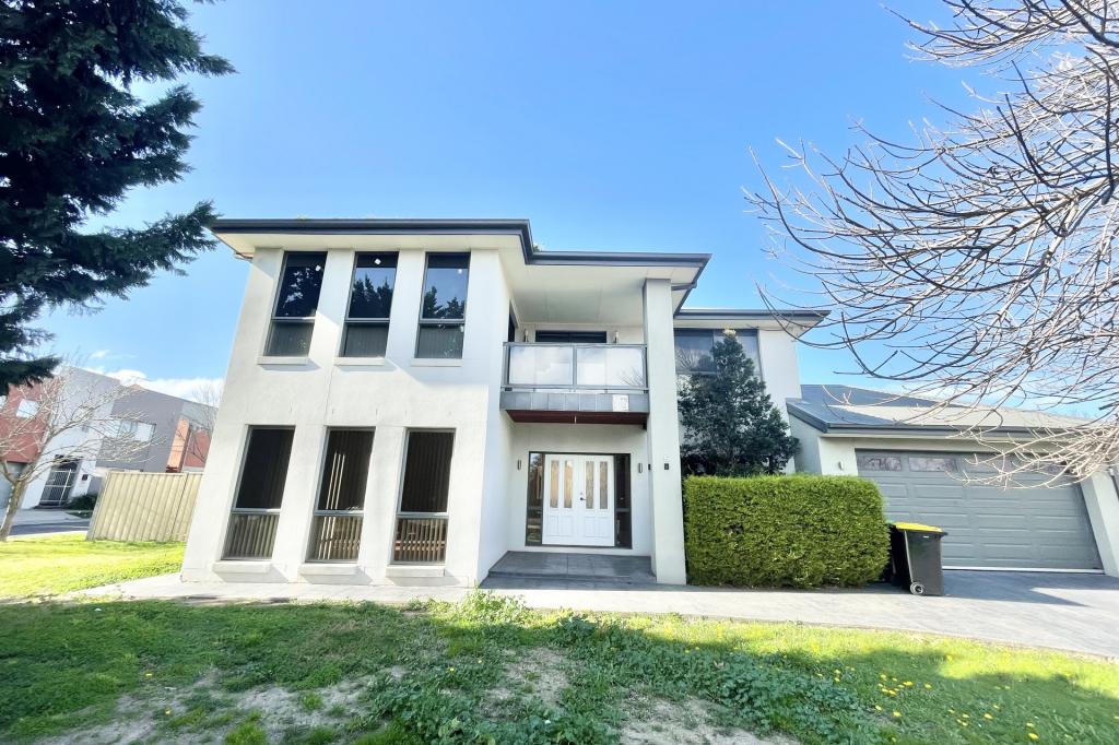 5 Edinburgh Lane, Caroline Springs, VIC 3023