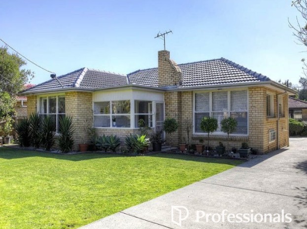 1/14 FERNHURST DR, GLEN WAVERLEY, VIC 3150