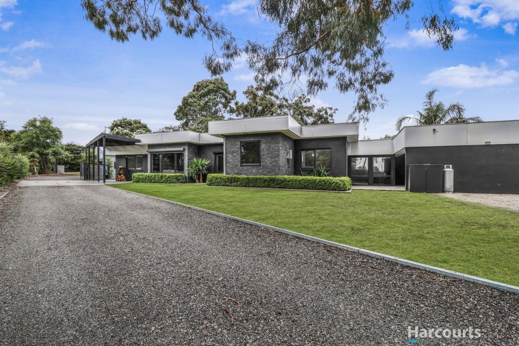 27a Pinehill Dr, Pakenham, VIC 3810