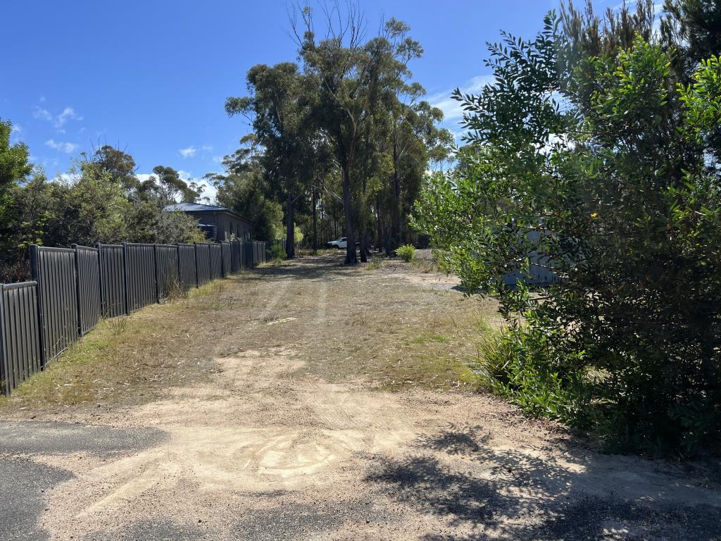 15 Oberon Pl, Scamander, TAS 7215