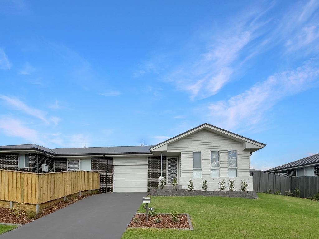 2/4 BECHER RD, FARLEY, NSW 2320