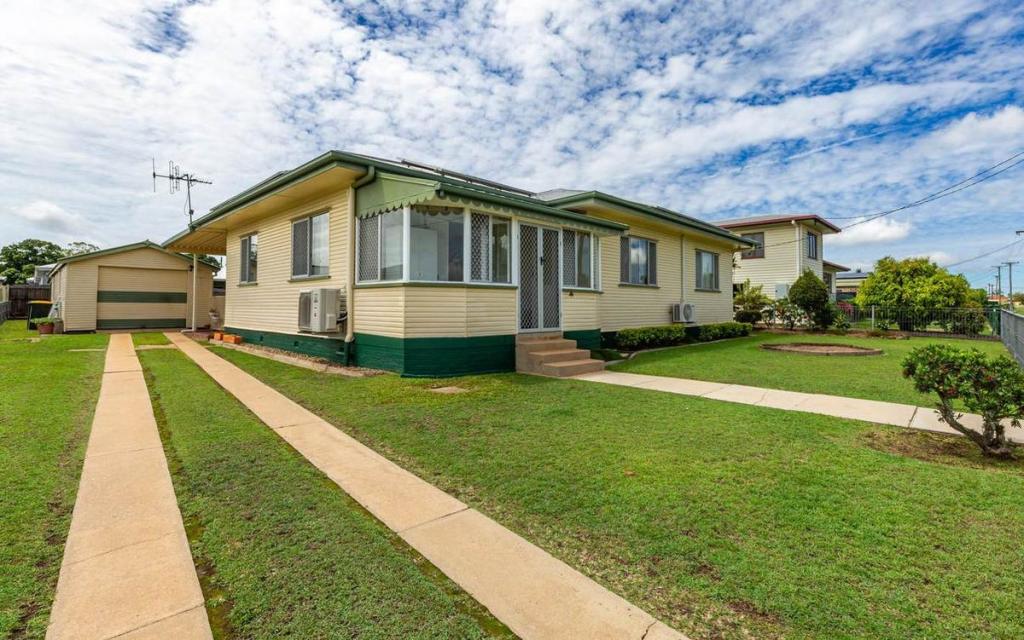 27 Moran St, Svensson Heights, QLD 4670