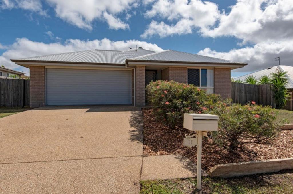 11 MCMORROW ST, KEARNEYS SPRING, QLD 4350