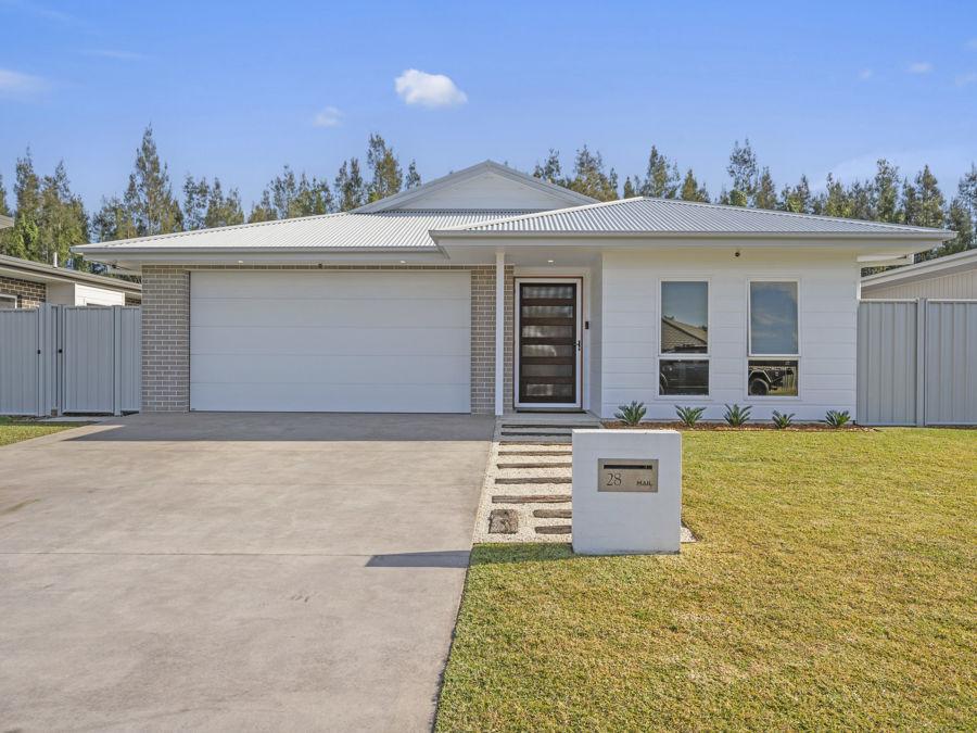 28 Little Cove Rd, Emerald Beach, NSW 2456