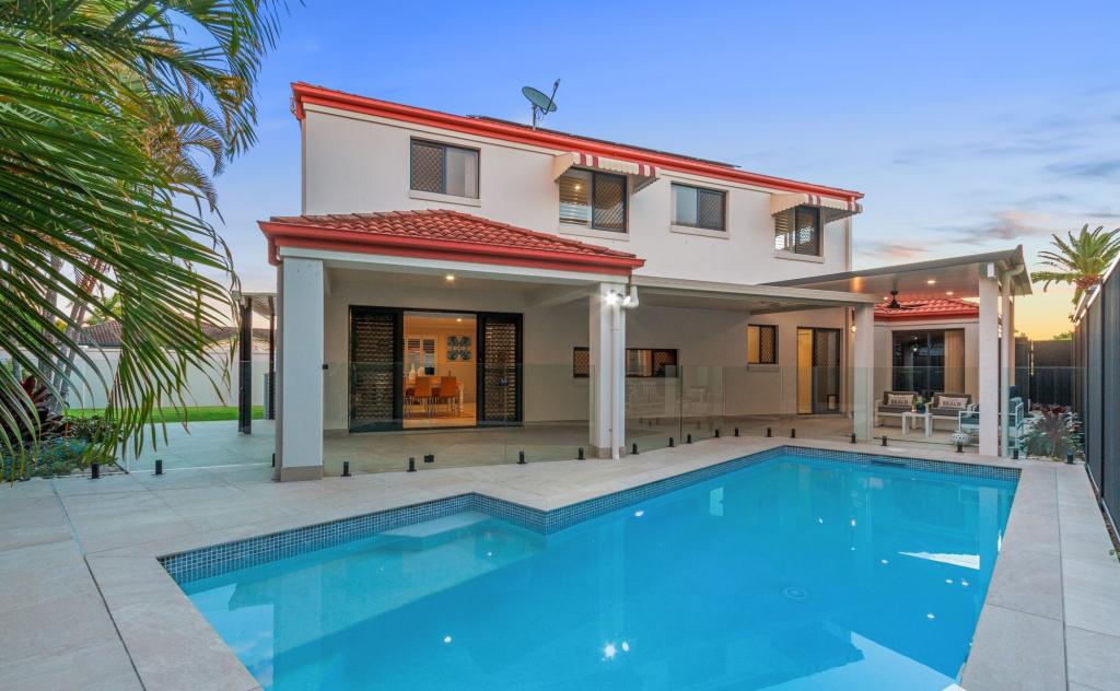 19 Ken Cres, Helensvale, QLD 4212
