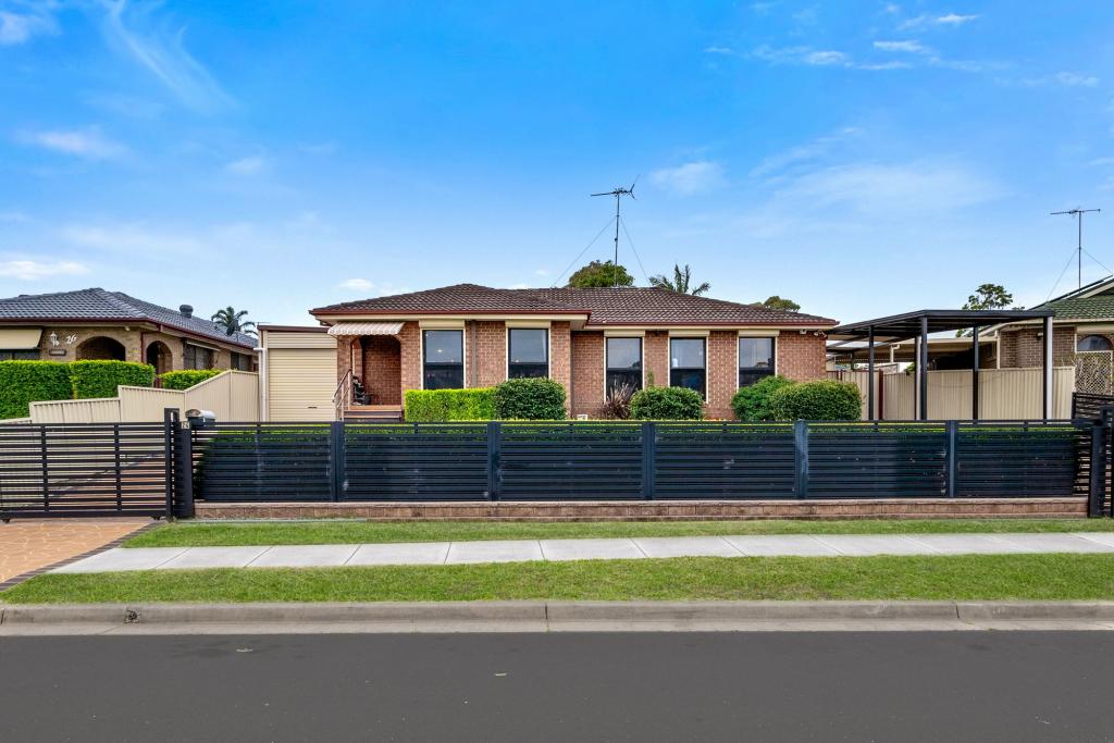 24 Horatio St, Rosemeadow, NSW 2560