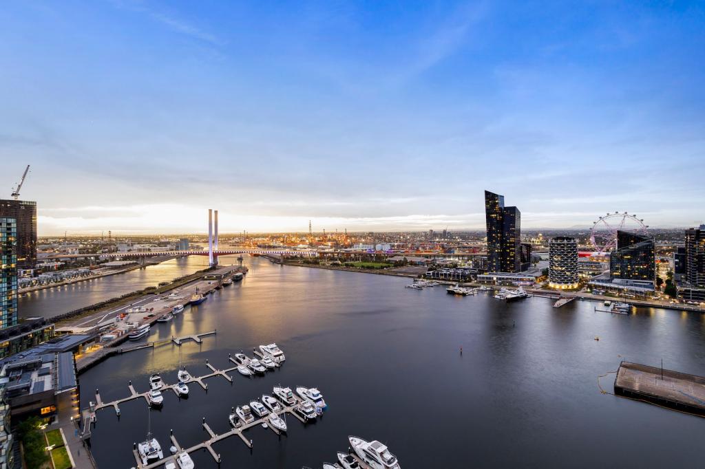 912/3 Aquitania Way, Docklands, VIC 3008