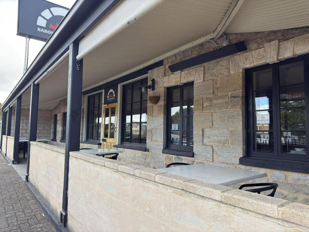 10 Queen St, Williamstown, SA 5351
