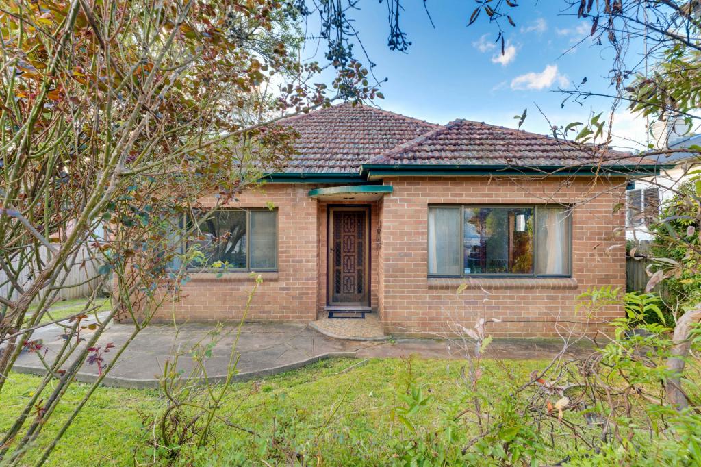 46 LOVEL ST, KATOOMBA, NSW 2780