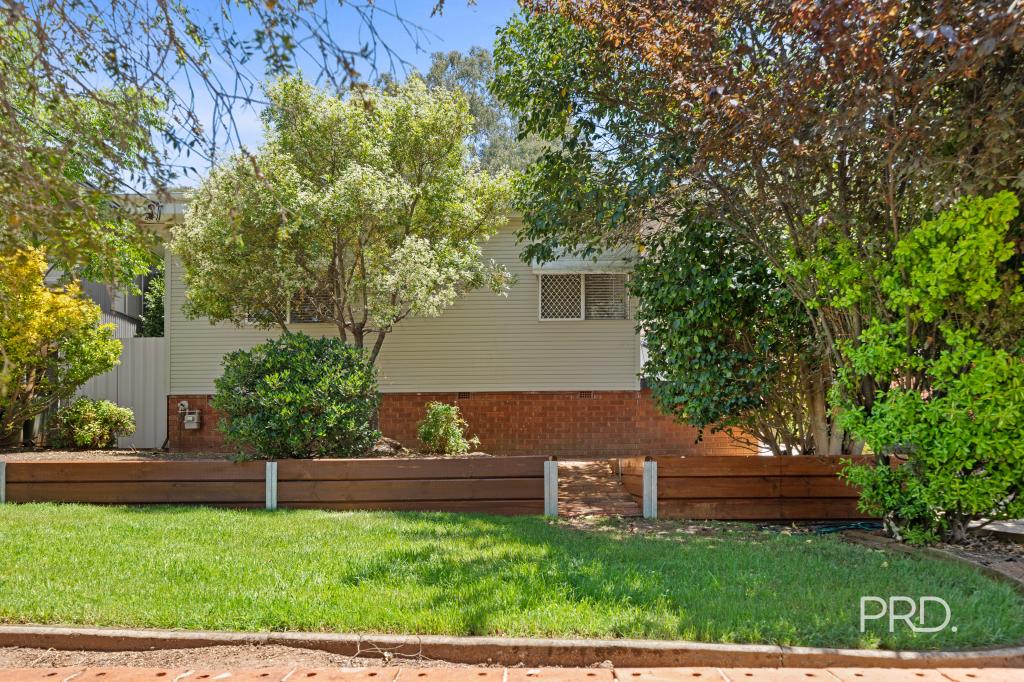 34 Warrawong St, Kooringal, NSW 2650