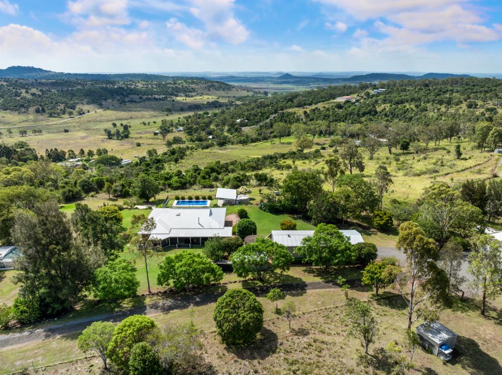87 Gilberts Rd, Glencoe, QLD 4352