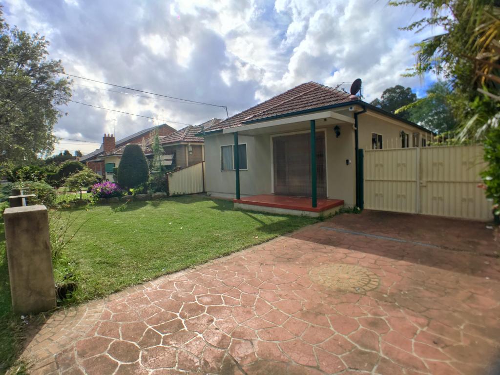 12 Alverstone St, Riverwood, NSW 2210