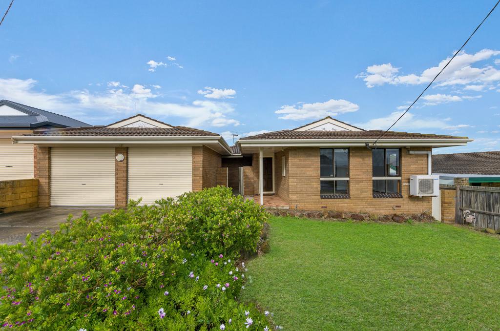 35 CLYDE CRES, WARRNAMBOOL, VIC 3280