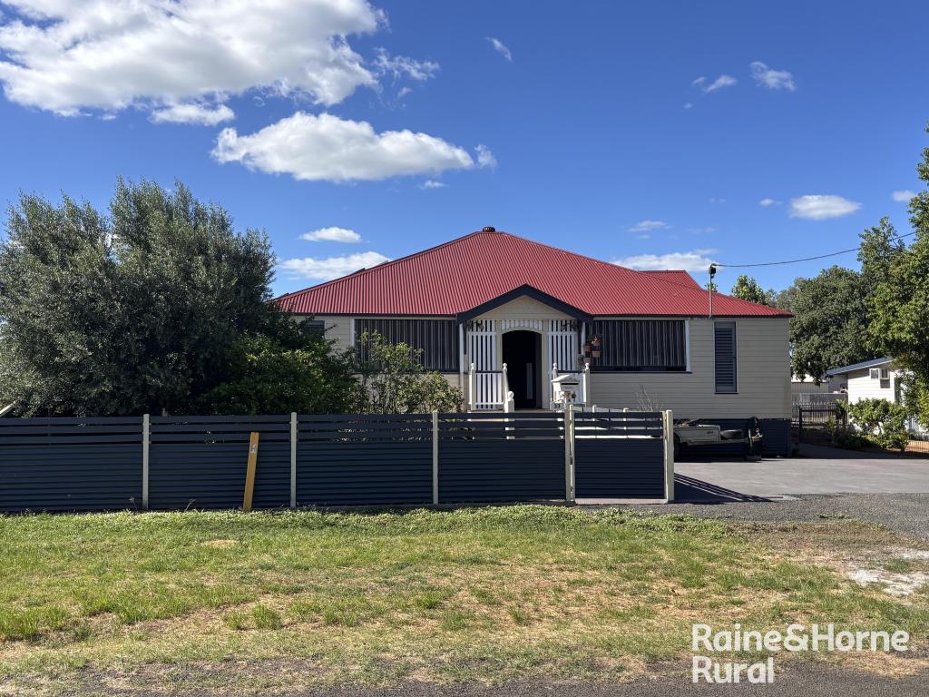 33 Ivy St, Roma, QLD 4455