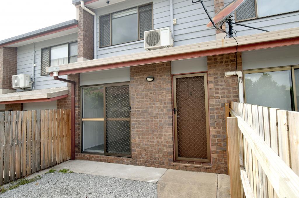 3/136 OAKA ST, GLADSTONE CENTRAL, QLD 4680