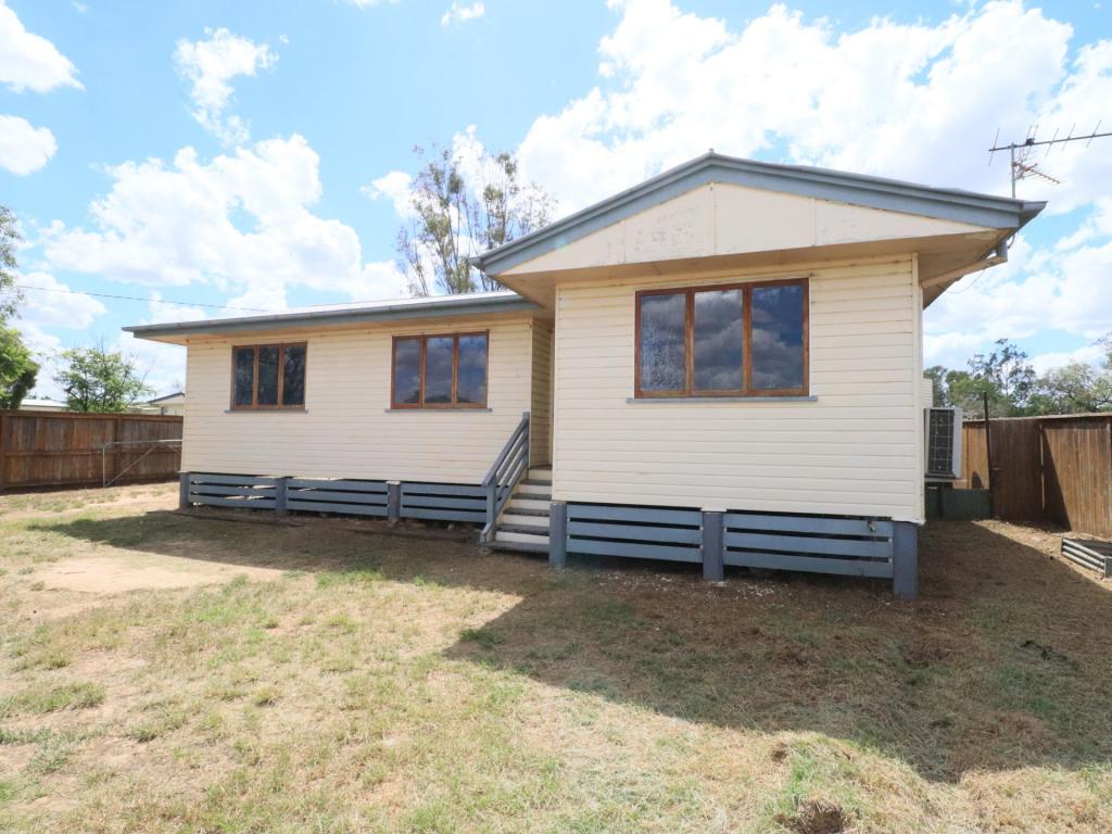 31 South St, Roma, QLD 4455