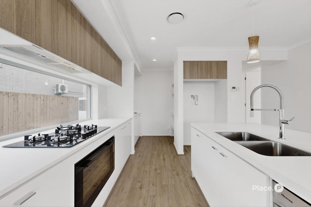 8 Galah Way, Greenbank, QLD 4124