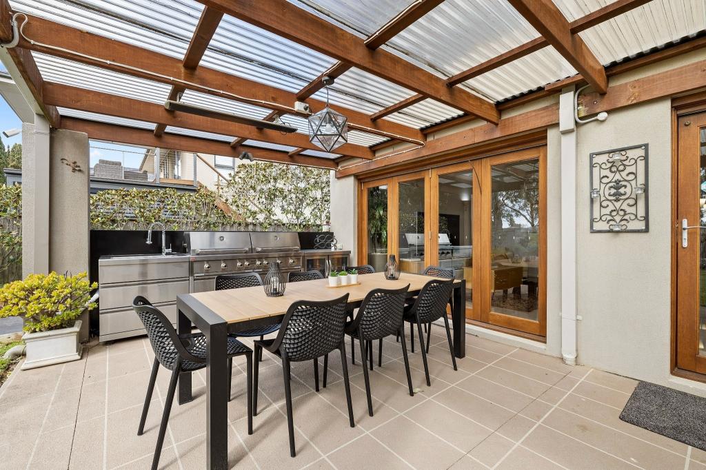 27 Niblick Cct, Sandhurst, VIC 3977