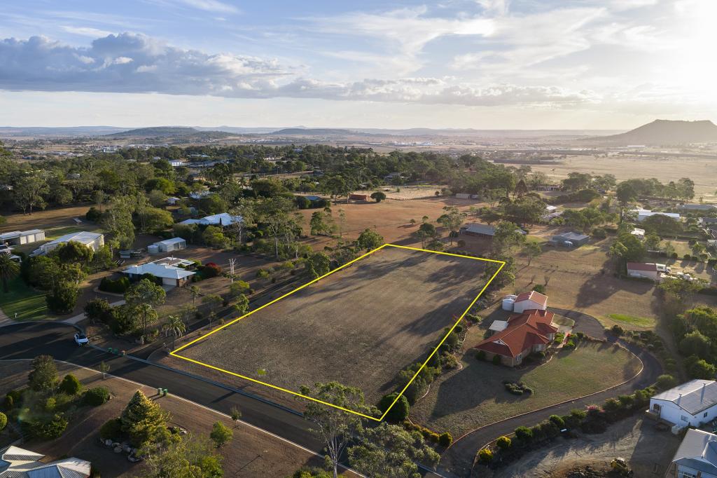 5 Jane Ct, Cotswold Hills, QLD 4350