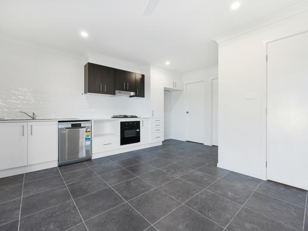 2/20 Wattle St, Kootingal, NSW 2352