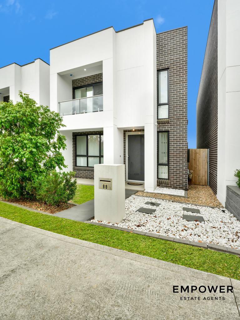 88 Arkley Ave, Claymore, NSW 2559