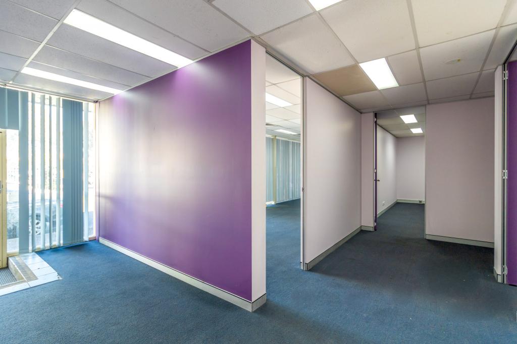 Shop 9/6-10 Mount St, Mount Druitt, NSW 2770