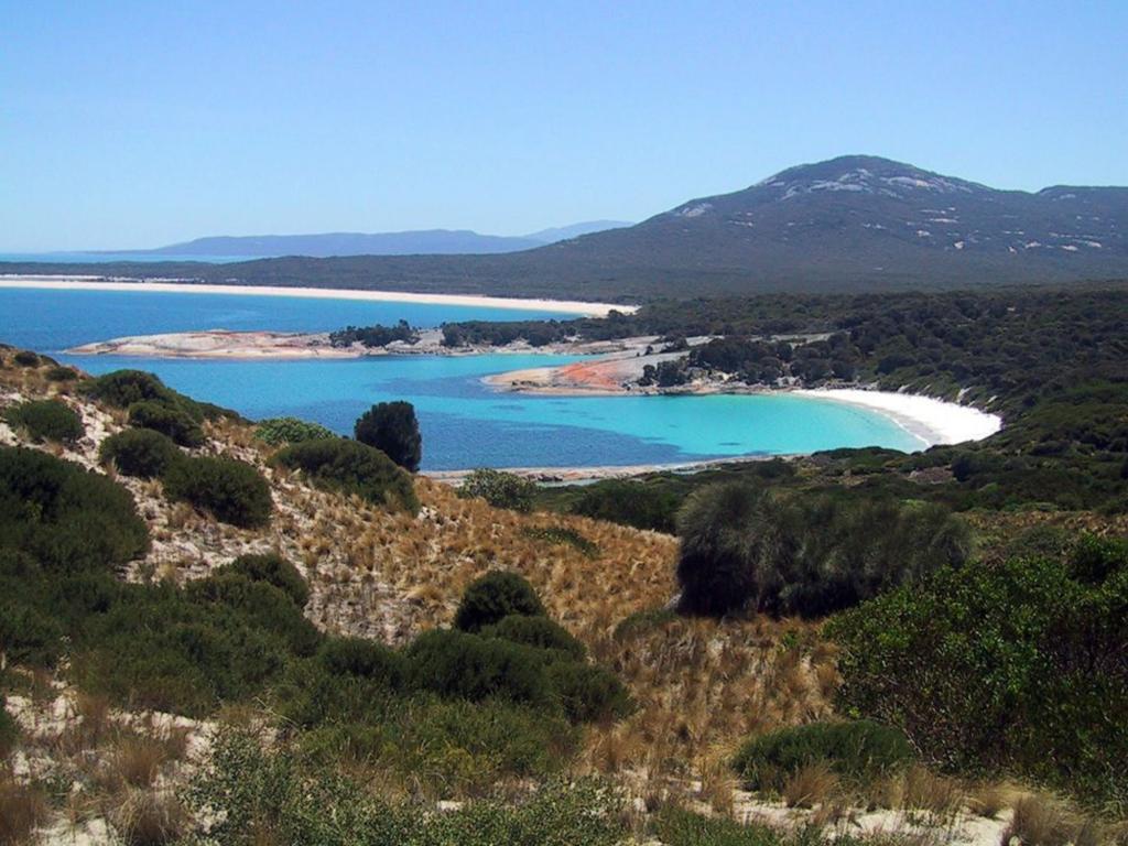  Thunder And Lightning Rd, Cape Barren Island, TAS 7257