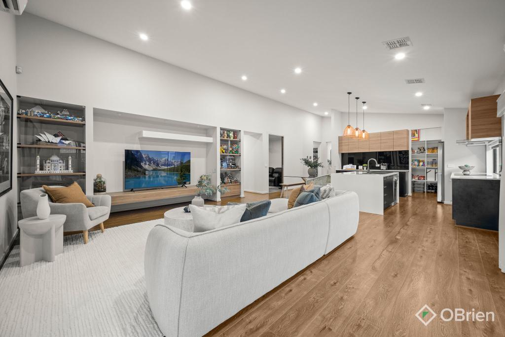 15 Herring Ave, Cranbourne North, VIC 3977