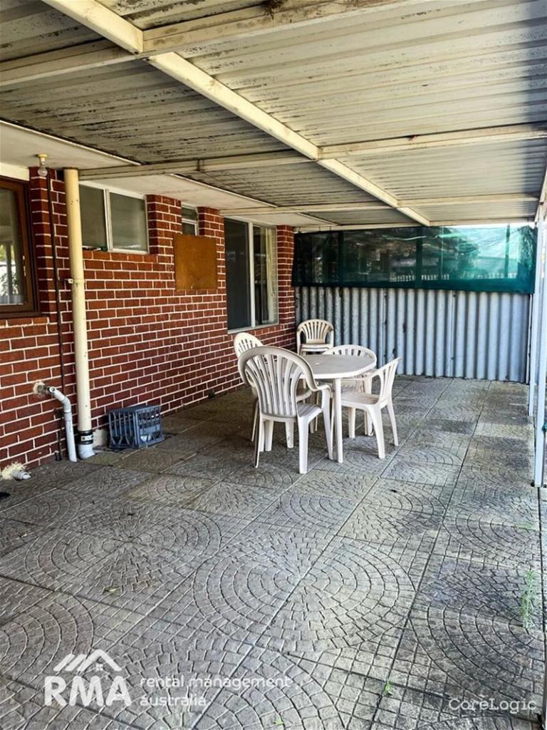 13b East Rd, Shoalwater, WA 6169