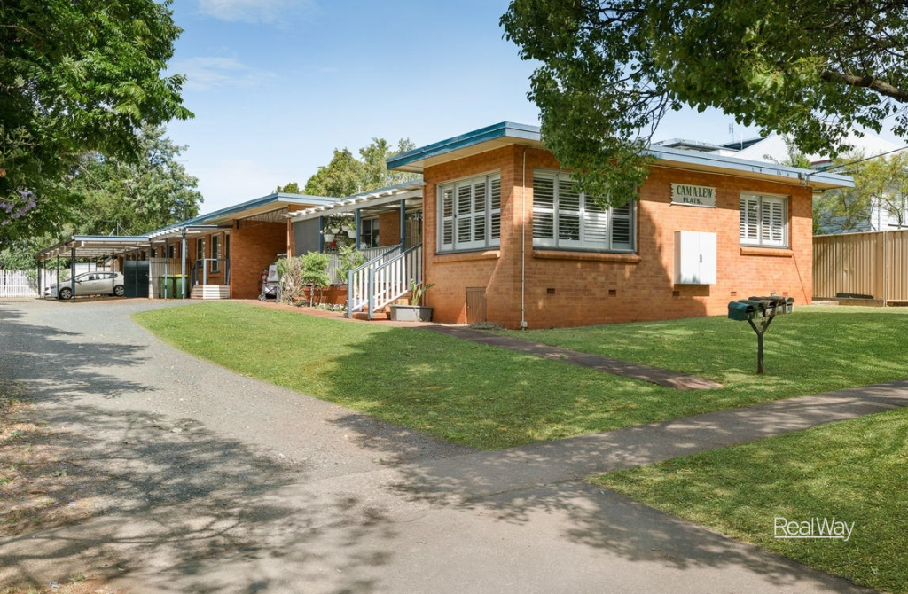 2/214 Hume St, South Toowoomba, QLD 4350