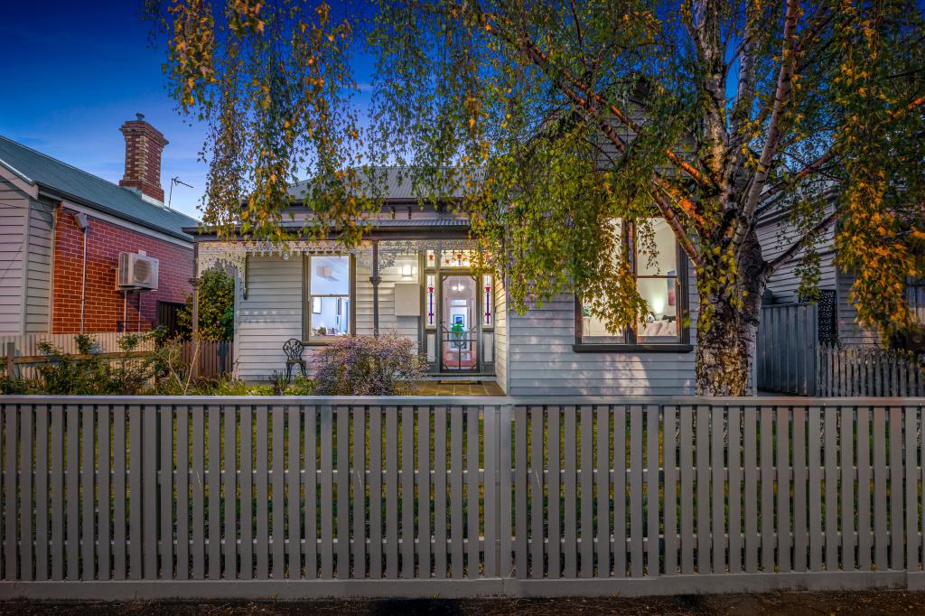 405 Drummond St N, Lake Wendouree, VIC 3350