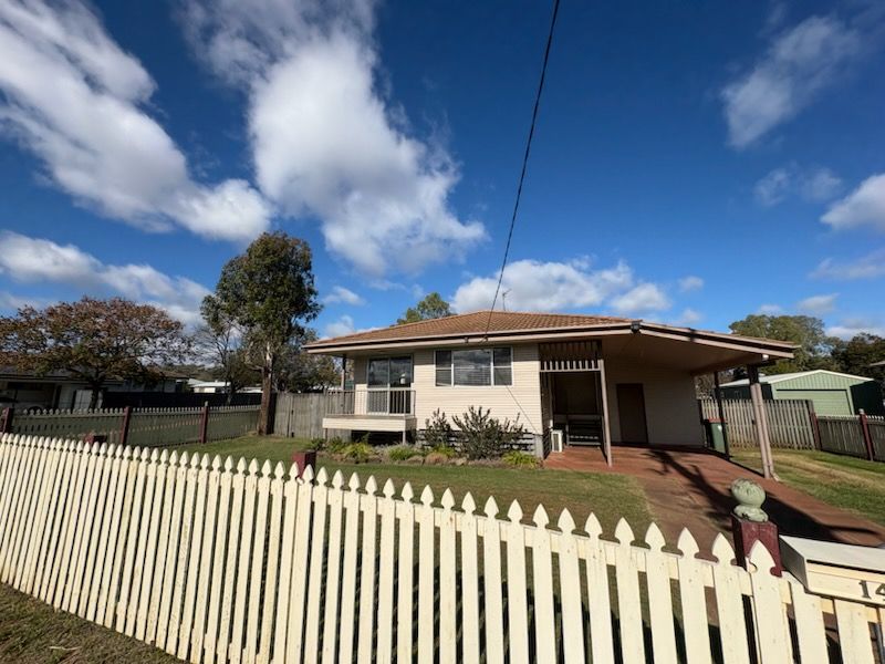 14 Milligan St, Oakey, QLD 4401