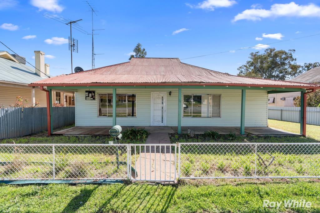 24 WATERVIEW ST, GANMAIN, NSW 2702