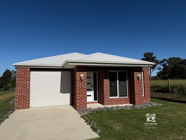 12 Giles St, Wiseleigh, VIC 3885