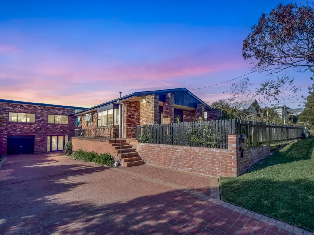 7 William St, Young, NSW 2594