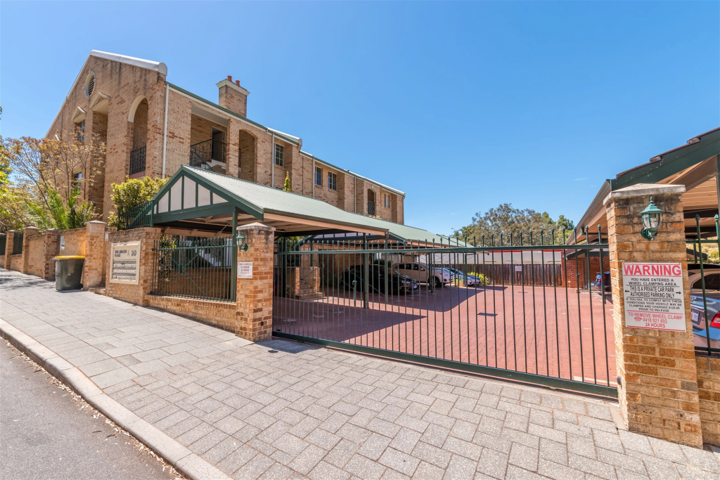 45/30 Bishops Row, East Perth, WA 6004