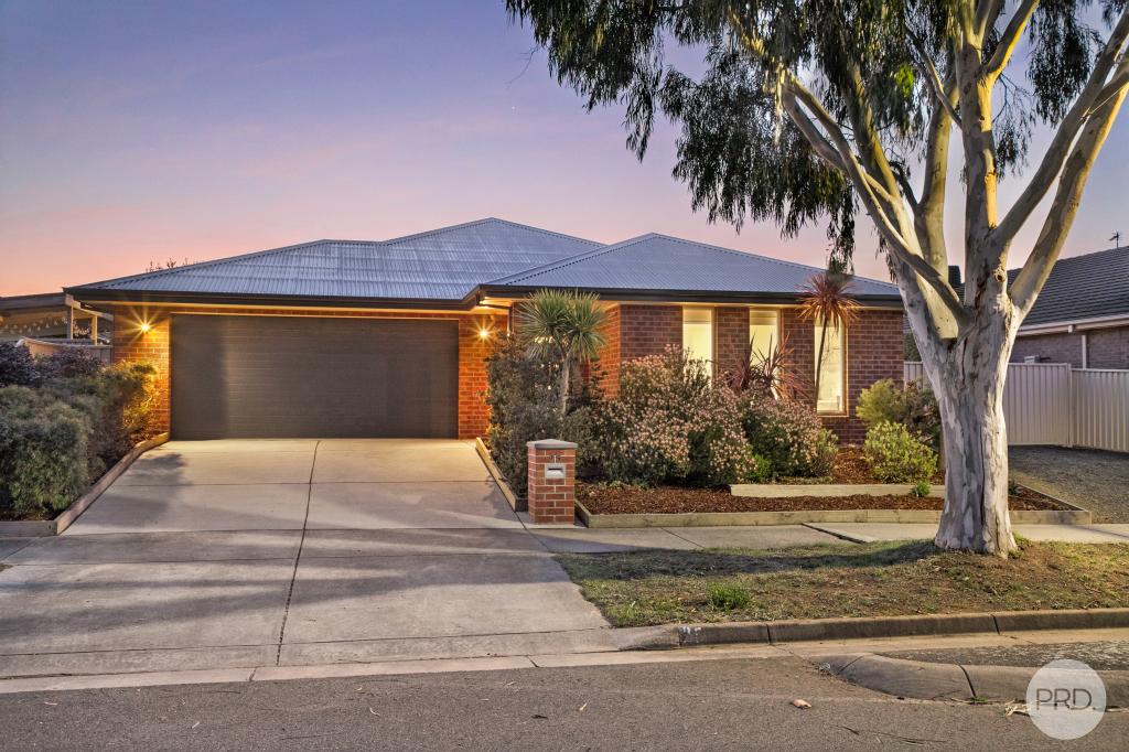 25 Grand Junction Dr, Miners Rest, VIC 3352