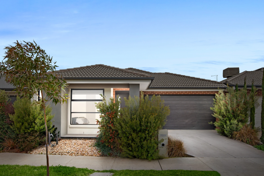 8 Bassett Ave, Wyndham Vale, VIC 3024