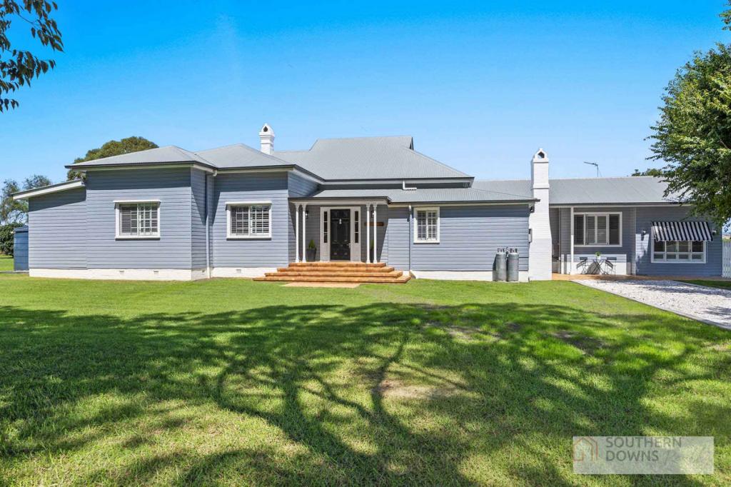 11 Bernecker St, Warwick, QLD 4370