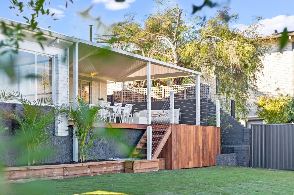 11 Centaur St, Kallaroo, WA 6025