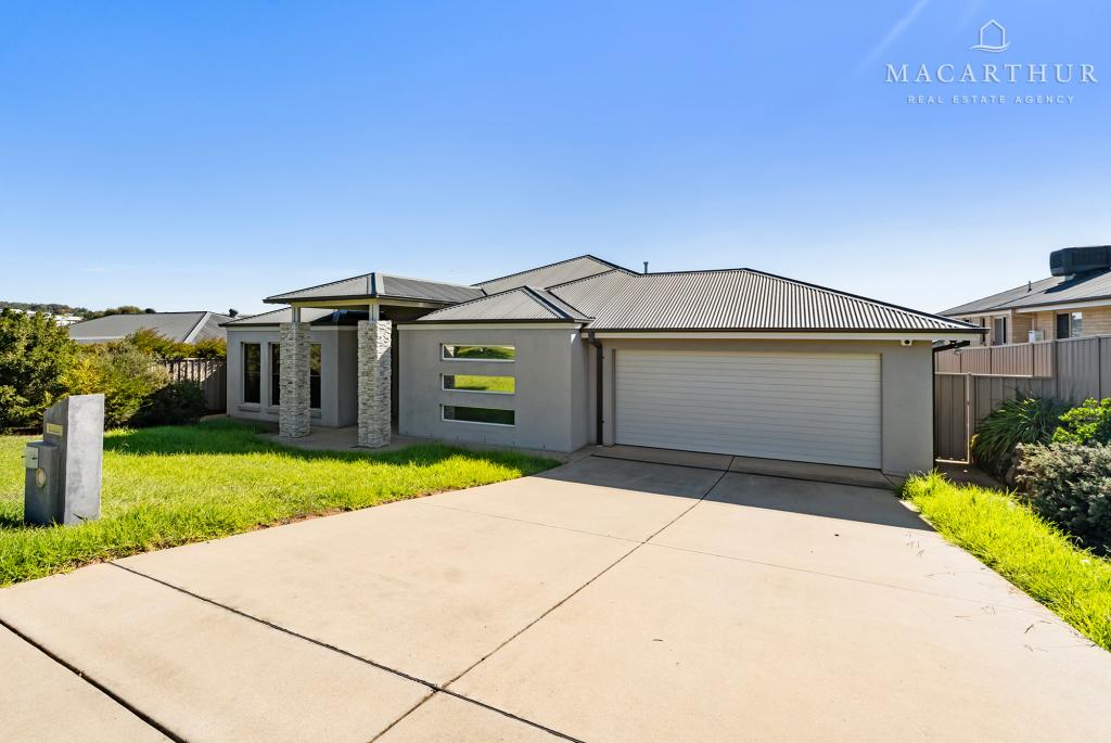 26 Osterley St, Bourkelands, NSW 2650