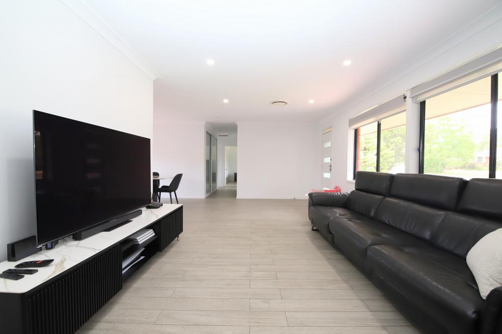 16 Dredge Ave, Moorebank, NSW 2170