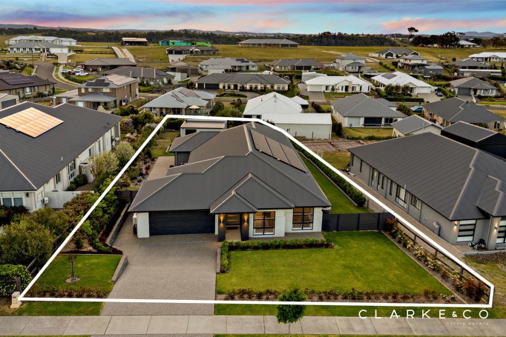 8 Ossa St, Louth Park, NSW 2320